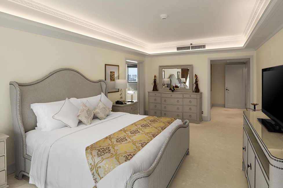 Presidential-Suite-Master-Bedroom (1)